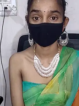 Aidakhan1212 online show from November 20, 2025, 9:32 am