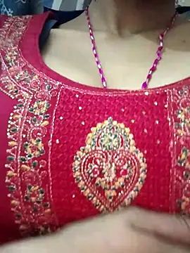 Aidakhan1212 online show from November 19, 2025, 3:17 am