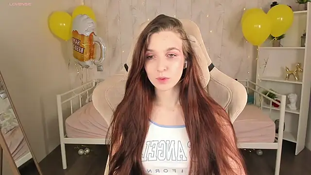 Snapshot of Miss___Eva chatting on September 25, 2025, 12:05 am Miss Eva online show from September 25, 2025, 12:05 am