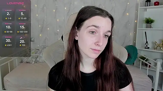 Snapshot of Miss___Eva chatting on October 10, 2025, 12:11 am Miss Eva online show from October 10, 2025, 12:11 am