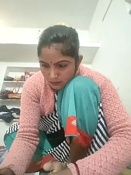 LUCKY cut online show from February 12, 2026, 4:01 am