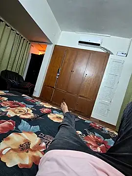 kkkk1882 online show from April 26, 2026, 11:07 am