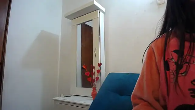 Snapshot of Taylormegan chatting on December 22, 2025, 3:06 am Taylormegan online show from December 22, 2025, 3:06 am