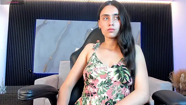 sofiapalacioss online show from October 29, 2025, 6:29 pm