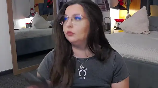 Snapshot of Mia_Swano chatting on December 14, 2025, 2:07 am Mia Swano online show from December 14, 2025, 2:07 am