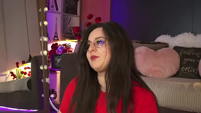 Mia Swano online show from February 19, 2026, 3:47 am