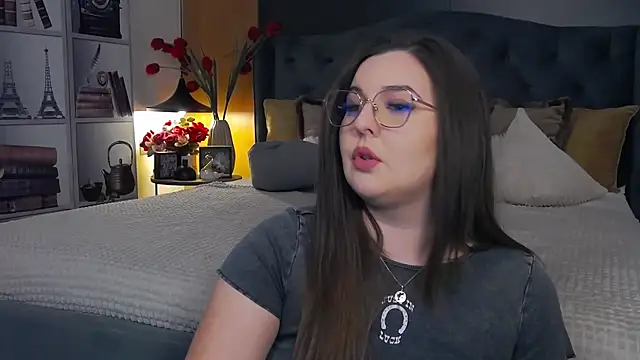 Snapshot of Mia_Swano chatting on November 24, 2025, 10:32 pm Mia Swano online show from November 24, 2025, 10:32 pm