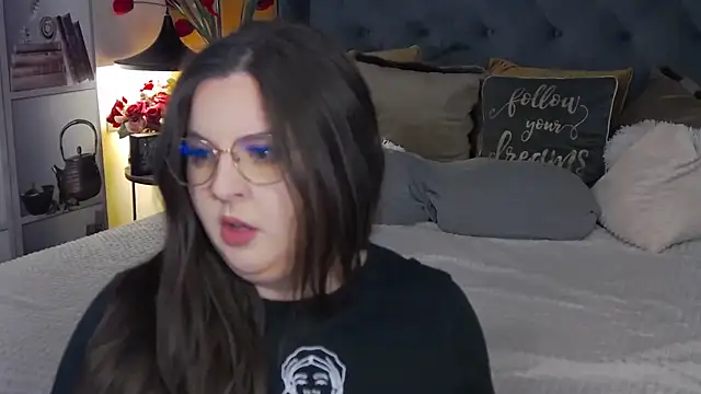 Snapshot of Mia_Swano chatting on November 28, 2025, 2:34 am Mia Swano online show from November 28, 2025, 2:34 am