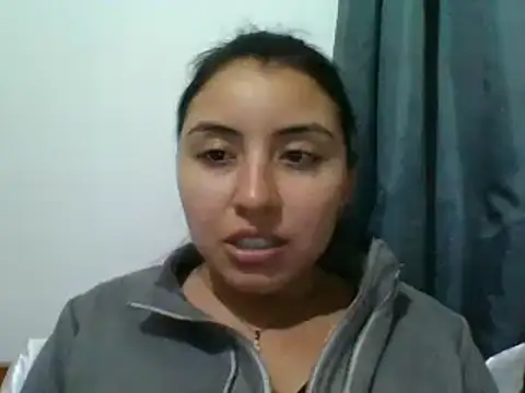 Snapshot of _Romilly_ chatting on December 5, 2025, 3:38 am Romilly online show from December 5, 2025, 3:38 am