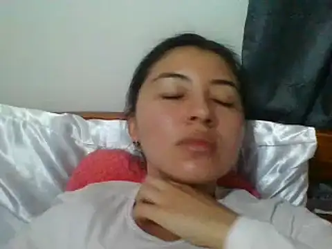 Snapshot of _Romilly_ chatting on November 8, 2025, 2:37 am Romilly online show from November 8, 2025, 2:37 am