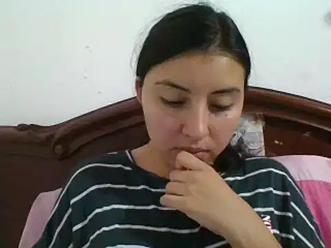 Snapshot of _Romilly_ chatting on July 17, 2026, 2:53 am Romilly online show from July 17, 2026, 2:53 am