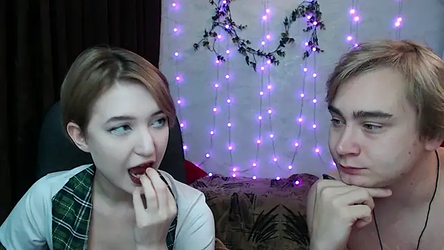 Snapshot of Lust4Money chatting on November 21, 2025, 8:30 pm Lust4Money online show from November 21, 2025, 8:30 pm