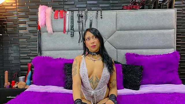 Snapshot of DaiaRousi chatting on October 23, 2025, 2:43 am DaiaRousi online show from October 23, 2025, 2:43 am