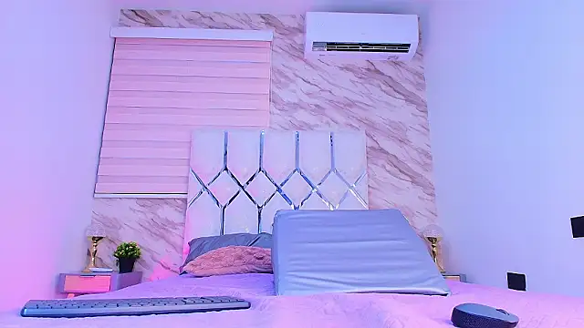 collet 1 online show from February 28, 2026, 11:54 am