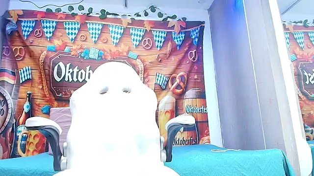 Snapshot of sofi_hils chatting on October 1, 2025, 11:58 am sofi hils online show from October 1, 2025, 11:58 am