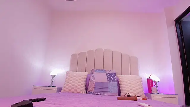 Snapshot of sofi_hils chatting on November 4, 2025, 11:58 am sofi hils online show from November 4, 2025, 11:58 am