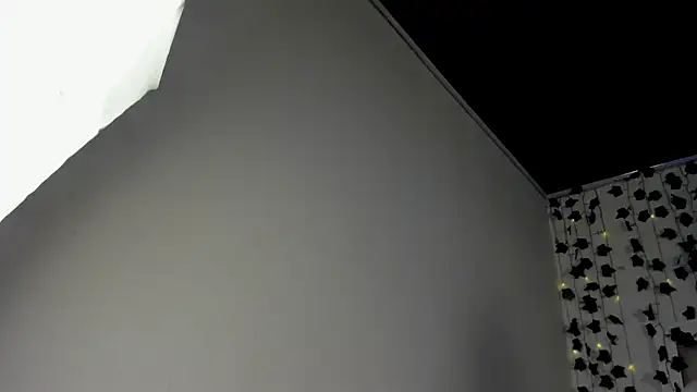 Snapshot of Miss__pretty chatting on September 9, 2025, 8:18 pm Miss pretty online show from September 9, 2025, 8:18 pm