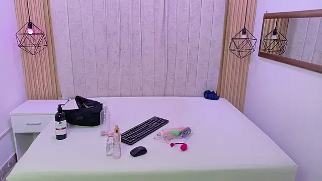 Snapshot of Kity_spiderr chatting on October 30, 2025, 12:58 pm Kity spiderr online show from October 30, 2025, 12:58 pm