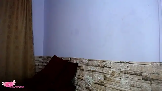 Bicky 24 online show from November 17, 2025, 1:04 pm