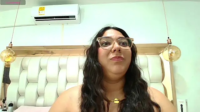 Snapshot of TiffantyAndStacy chatting on January 17, 2026, 8:01 pm TiffantyAndStacy online show from January 17, 2026, 8:01 pm