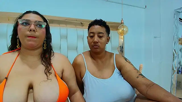 TiffantyAndStacy online show from September 24, 2025, 8:15 pm