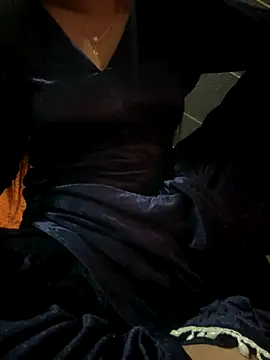 Sexylella143 online show from December 15, 2025, 3:45 am