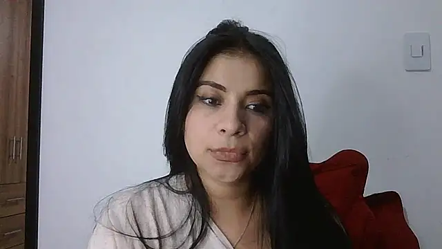 Snapshot of ValerieLove_ chatting on November 25, 2025, 5:41 am ValerieLove online show from November 25, 2025, 5:41 am