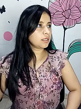 Snapshot of ValerieLove_ chatting on October 10, 2025, 8:53 pm ValerieLove online show from October 10, 2025, 8:53 pm