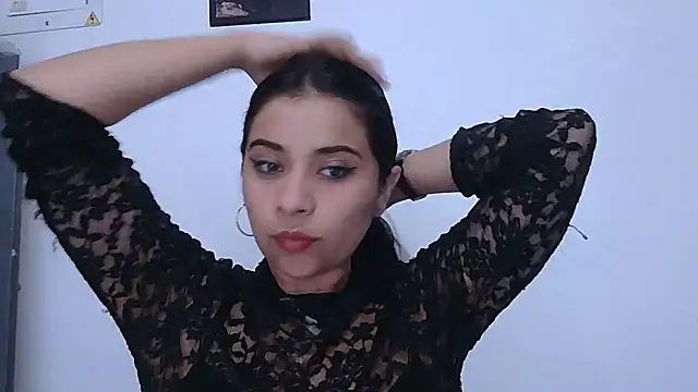 Snapshot of ValerieLove_ chatting on November 15, 2025, 9:08 pm ValerieLove online show from November 15, 2025, 9:08 pm