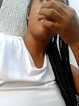 Snapshot of MoniqueMulberry chatting on December 15, 2025, 7:09 pm MoniqueMulberry online show from December 15, 2025, 7:09 pm