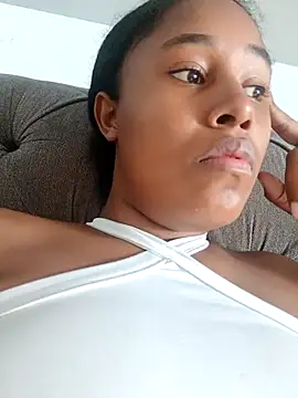 MoniqueMulberry online show from November 21, 2025, 7:13 pm