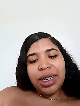 MadissonRizz online show from November 9, 2025, 4:44 pm