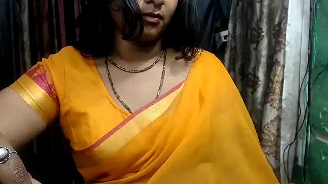 Snapshot of DearKimmi chatting on February 26, 2025, 8:36 pm DearKimmi online show from February 26, 2025, 8:36 pm