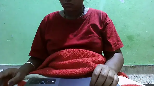 Snapshot of DearKimmi chatting on November 20, 2025, 5:57 pm DearKimmi online show from November 20, 2025, 5:57 pm