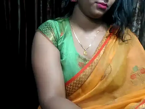 Snapshot of DearKimmi chatting on February 17, 2025, 6:42 am DearKimmi online show from February 17, 2025, 6:42 am