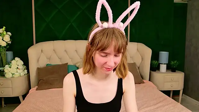 Beverly Gomes online show from April 14, 2026, 3:28 pm