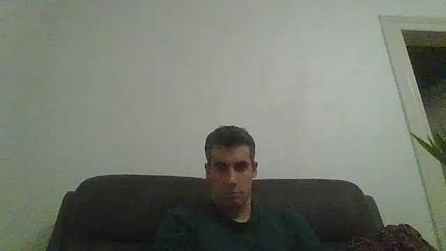 JulioIsHere4you online show from November 11, 2025, 11:20 pm