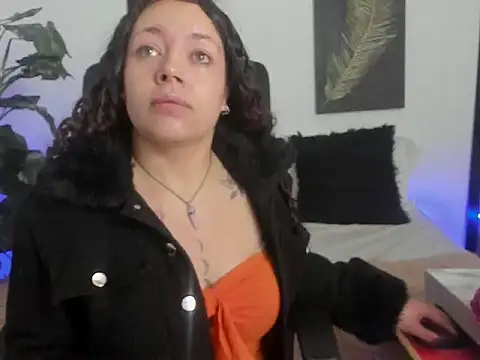 Snapshot of RubyStrong chatting on November 13, 2025, 12:09 pm RubyStrong online show from November 13, 2025, 12:09 pm