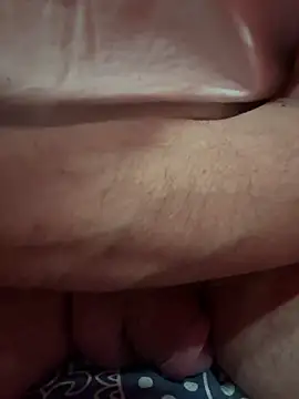 Snapshot of ruberofre chatting on November 26, 2025, 3:56 pm ruberofre online show from November 26, 2025, 3:56 pm