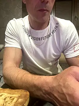 Snapshot of ruberofre chatting on October 1, 2025, 10:13 pm ruberofre online show from October 1, 2025, 10:13 pm