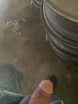 Chico031289 online show from October 28, 2025, 7:13 pm