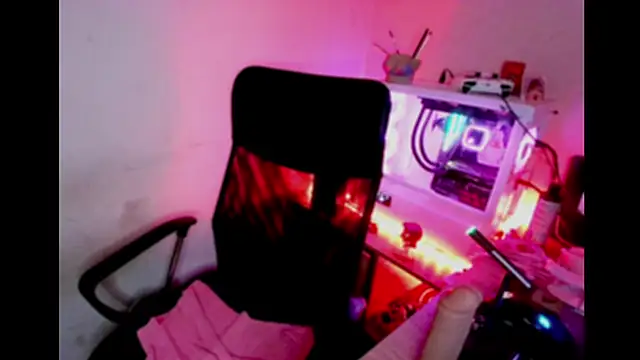 PinkDenial online show from September 18, 2025, 1:41 am