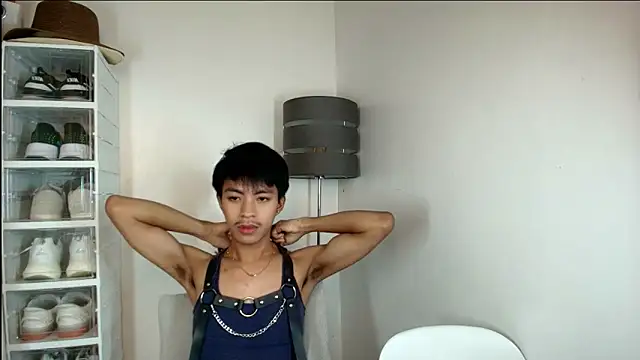 Snapshot of KentAivan chatting on September 24, 2025, 5:30 pm KentAivan online show from September 24, 2025, 5:30 pm