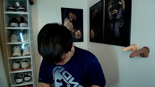 Snapshot of KentAivan chatting on October 8, 2025, 5:24 pm KentAivan online show from October 8, 2025, 5:24 pm