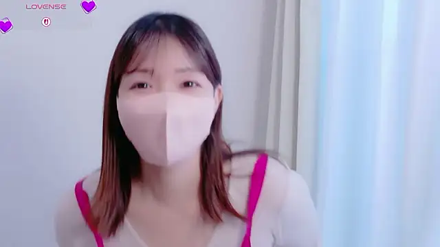 Mayu o19o online show from May 17, 2026, 1:16 am