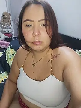 daniza2200 online show from October 15, 2025, 1:04 am