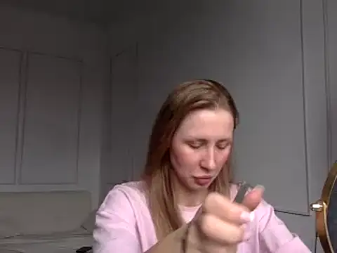 Alveryn online show from November 1, 2025, 7:24 am