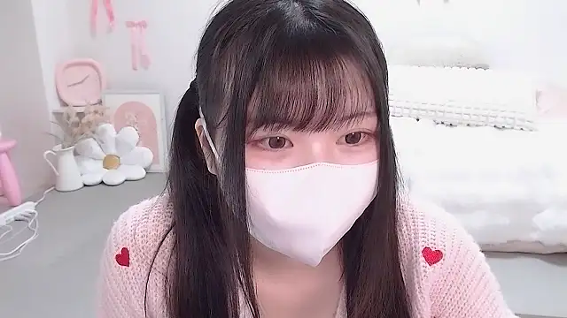 Snapshot of moka-neko chatting on November 27, 2025, 5:02 pm moka-neko online show from November 27, 2025, 5:02 pm