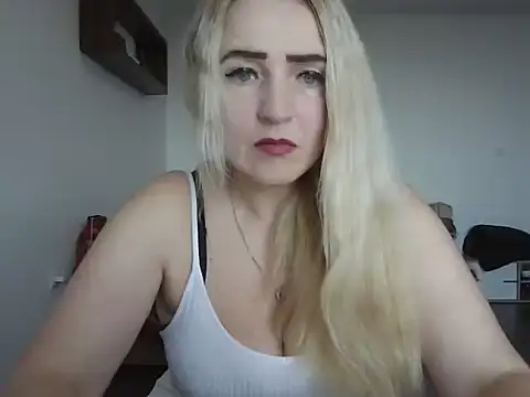 LanaFoxx online show from March 25, 2026, 7:41 am