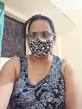 Snapshot of Your-vipasha chatting on August 3, 2026, 5:41 pm Your-vipasha online show from August 3, 2026, 5:41 pm